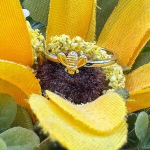Stainless Steel Two Tone Bee Ring SZ‎ 7 NEW